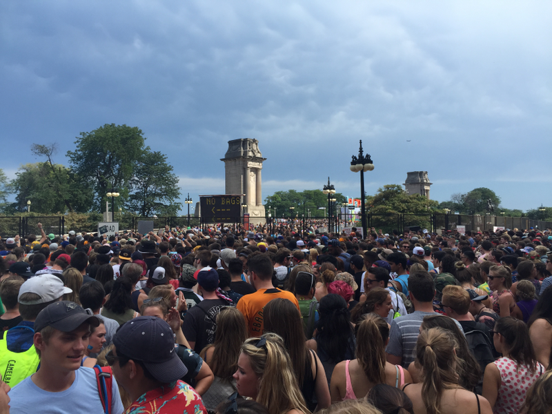 Everyone waiting to get back in after the evaculation (Photo by Kyle Ryan)